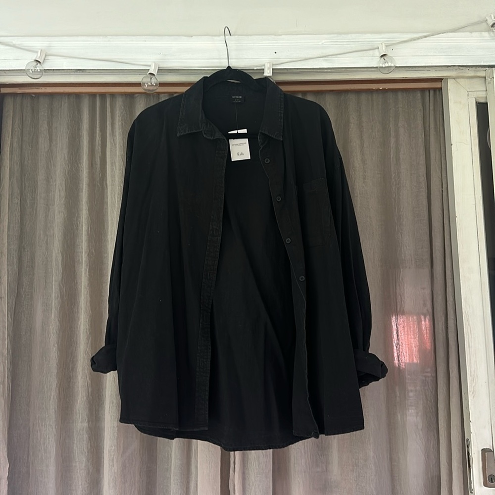 Black recycled collared button down shirt